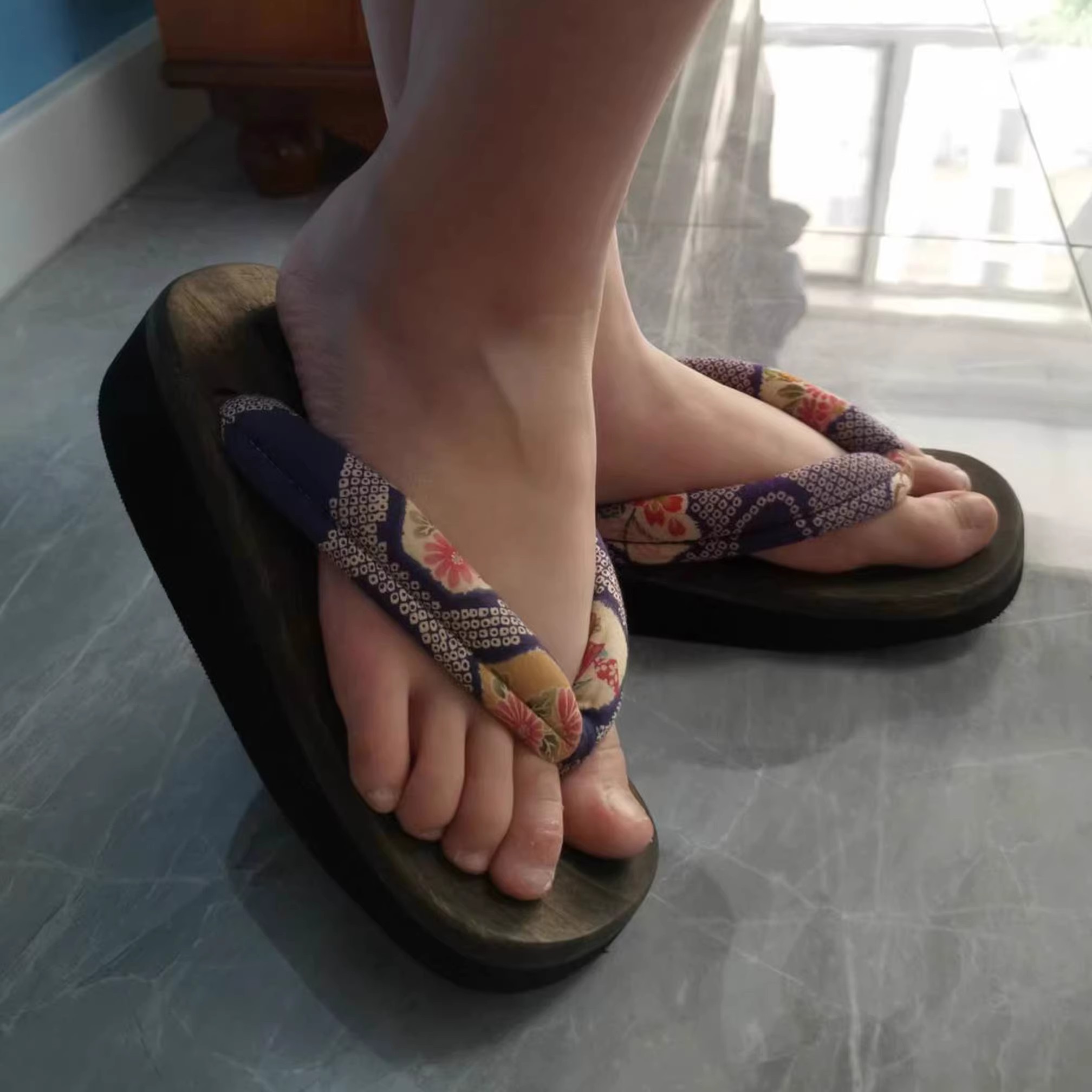 Scarpe da Cosplay da Donna con - Geta Wooden Sandal recensione e prezzo