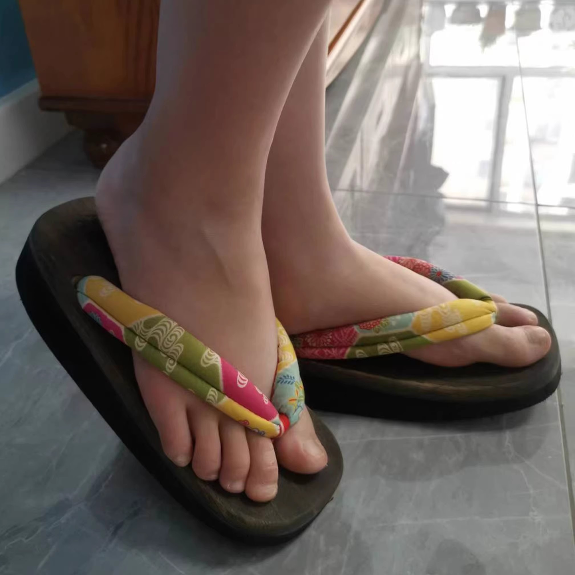 Scarpe da Cosplay da Donna con - Geta Wooden Sandal recensione e prezzo